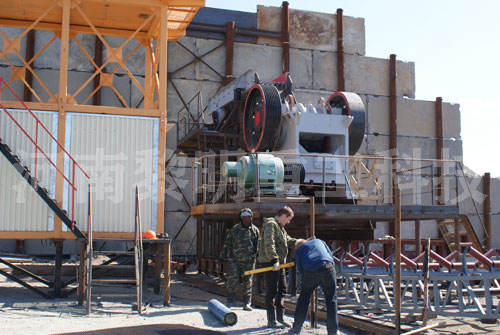 砂石粉碎設(shè)備